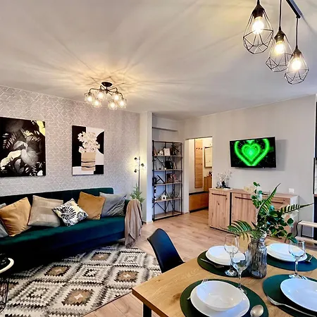 Apartment New Stylish Center Narva