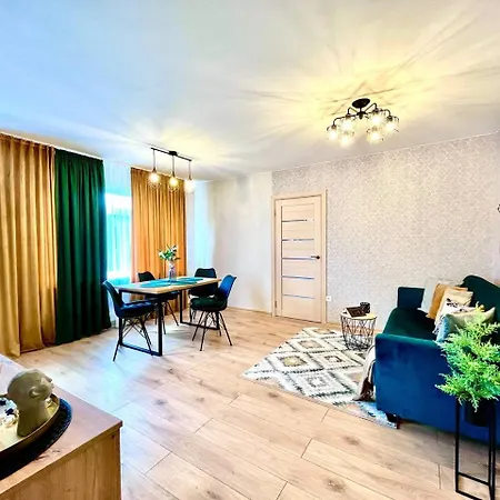 Apartment New Stylish Center Narva